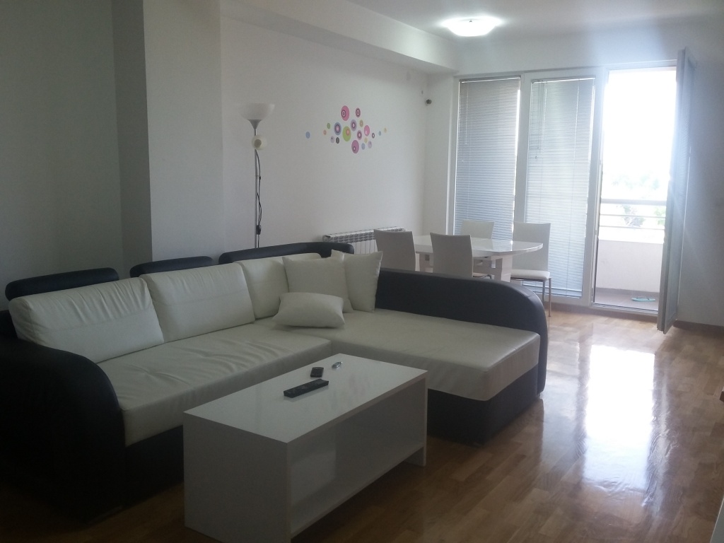 For rent apartment Karposh 2 in Midas complex