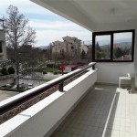 For rent nice empty apartment with a kitchen Gate Vlae