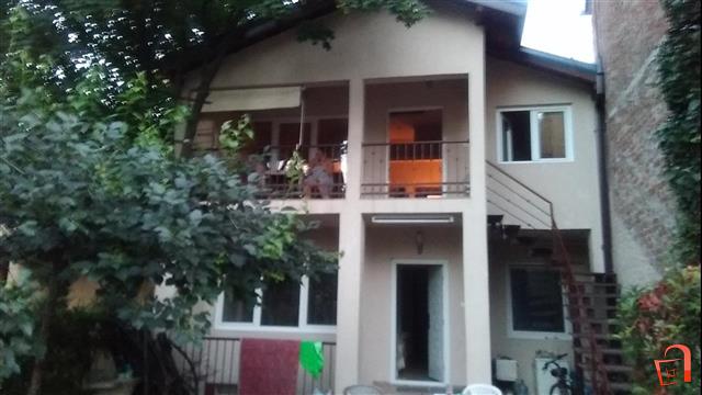 For rent House floor in Center Magyar Malo