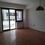 For rent nice office space 90m2 in Port Vlae