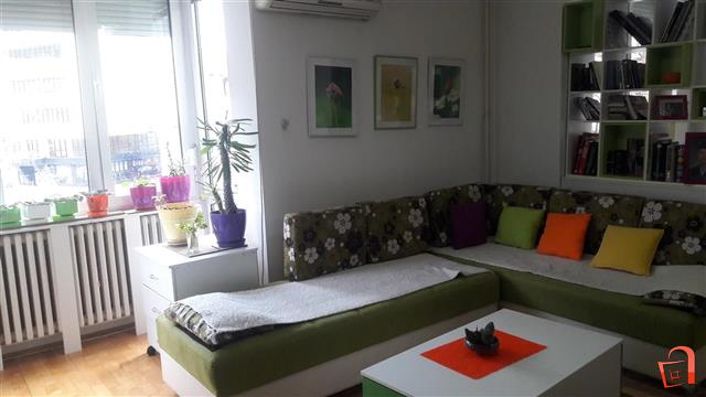 For rent an apartment 72m2 in center